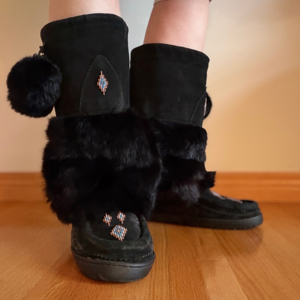 Manitobah Mukluks Waterproof winter boots with black fur